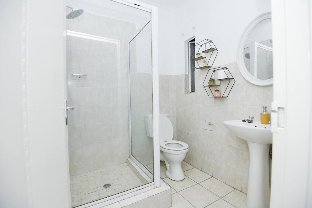 Comfy Hatfield Appartment Pretoria Bagian luar foto