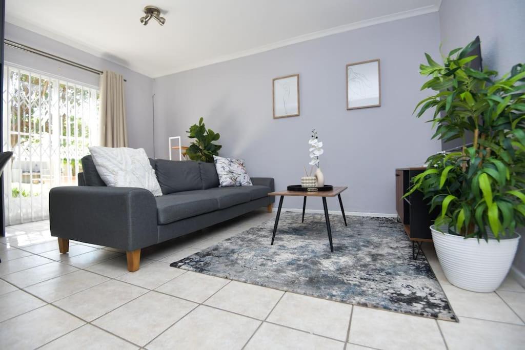 Comfy Hatfield Appartment Pretoria Bagian luar foto